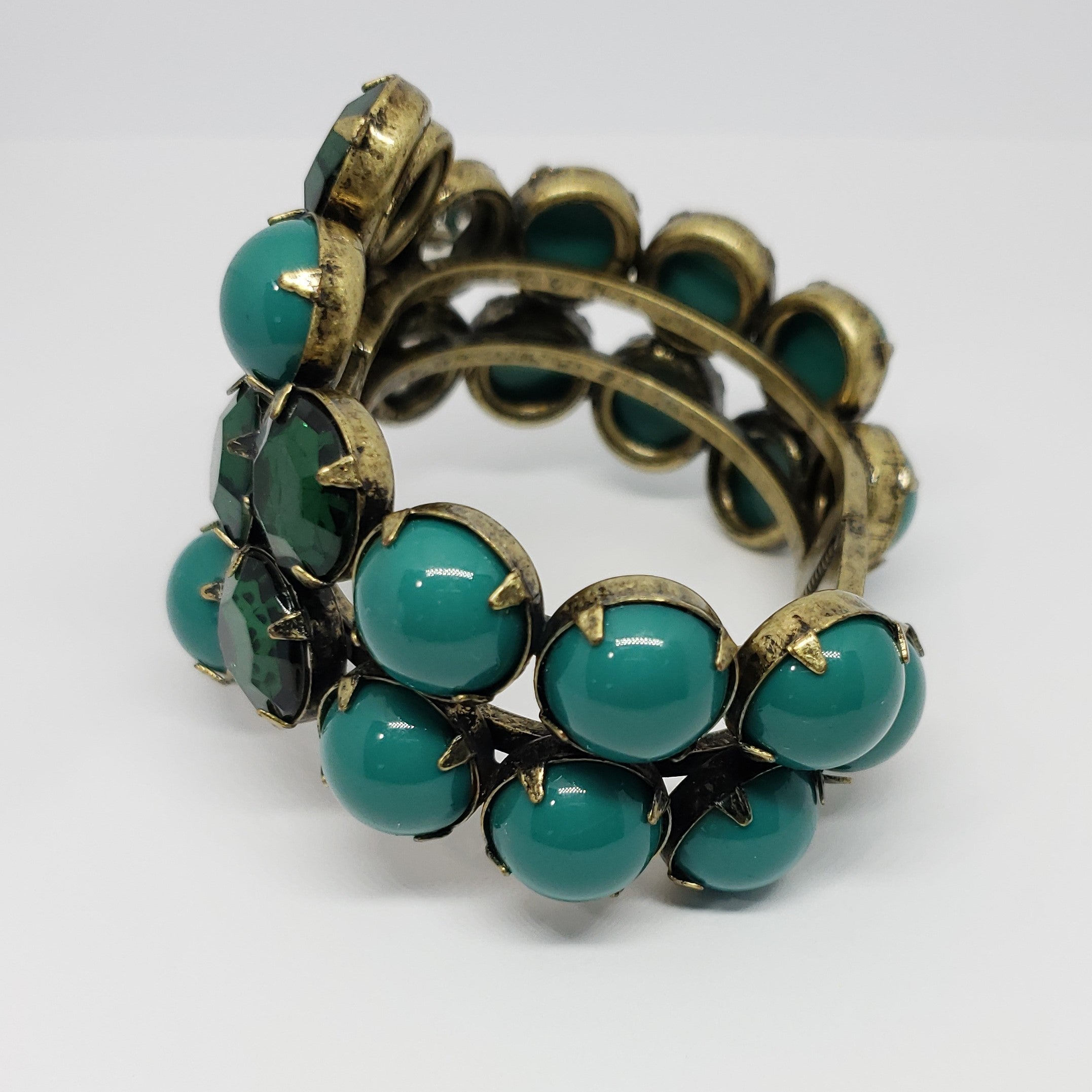 Red Carpet Ready Green Crackled Glass and Cabochon Bead Cuff in Antique Goldtone - Houzz of DVA Boutique