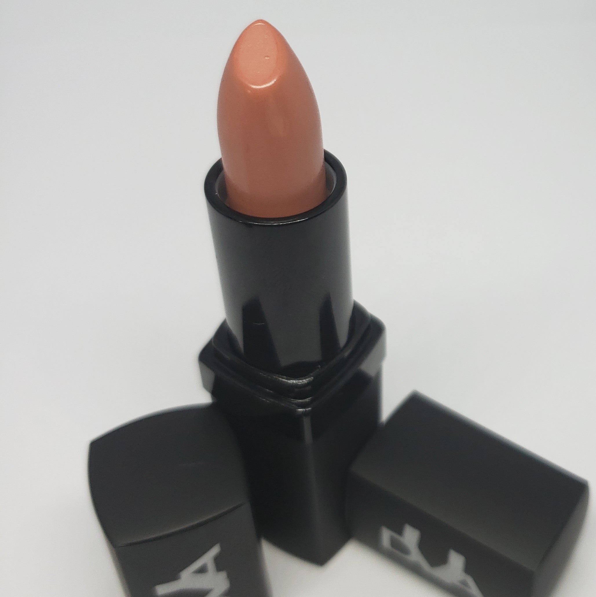 The Perfect Nude Lipstick Duo - Houzz of DVA Boutique