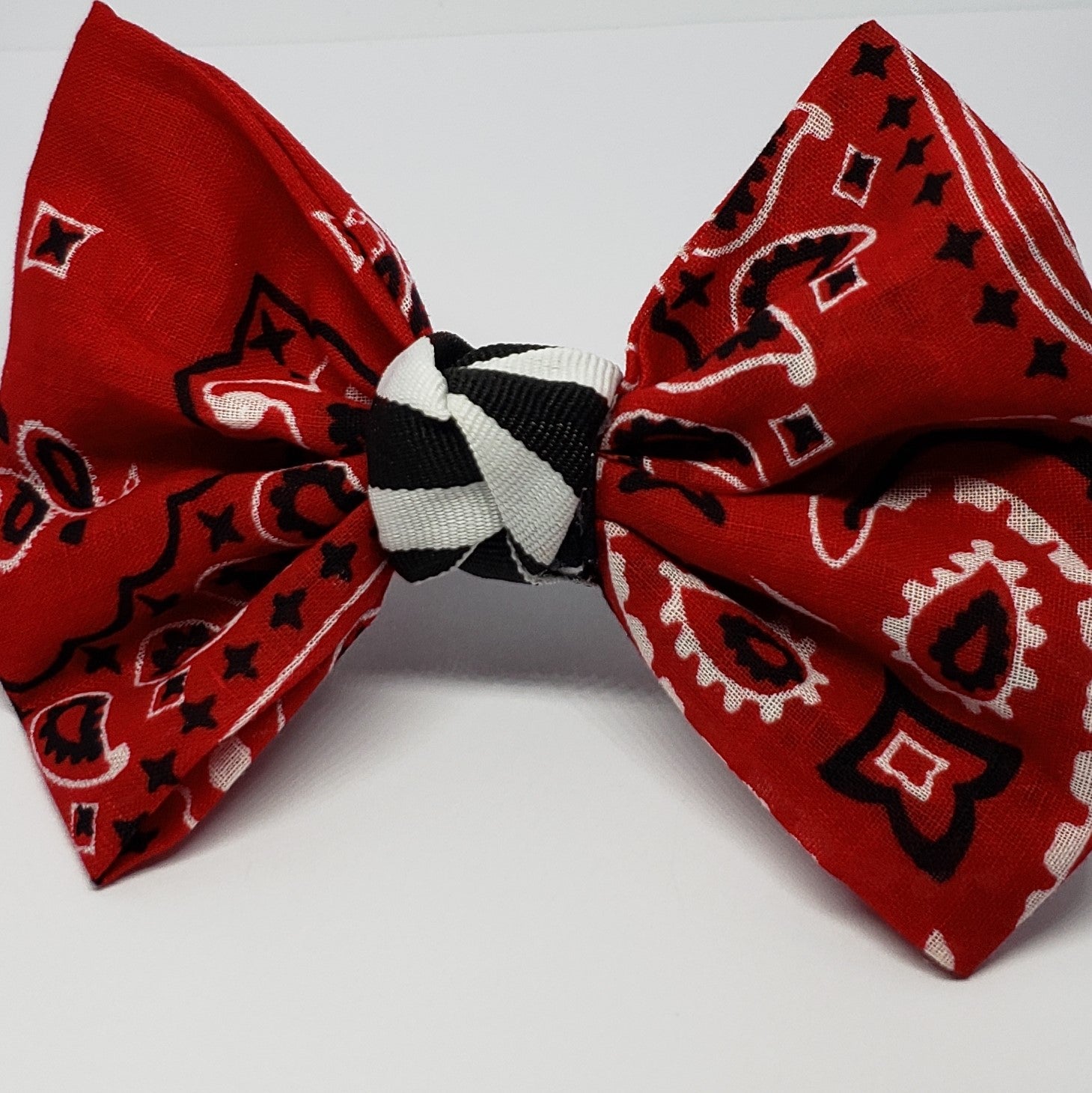 Victoriah Bandana Krazi Bow in Red, Black & White - Houzz of DVA Boutique