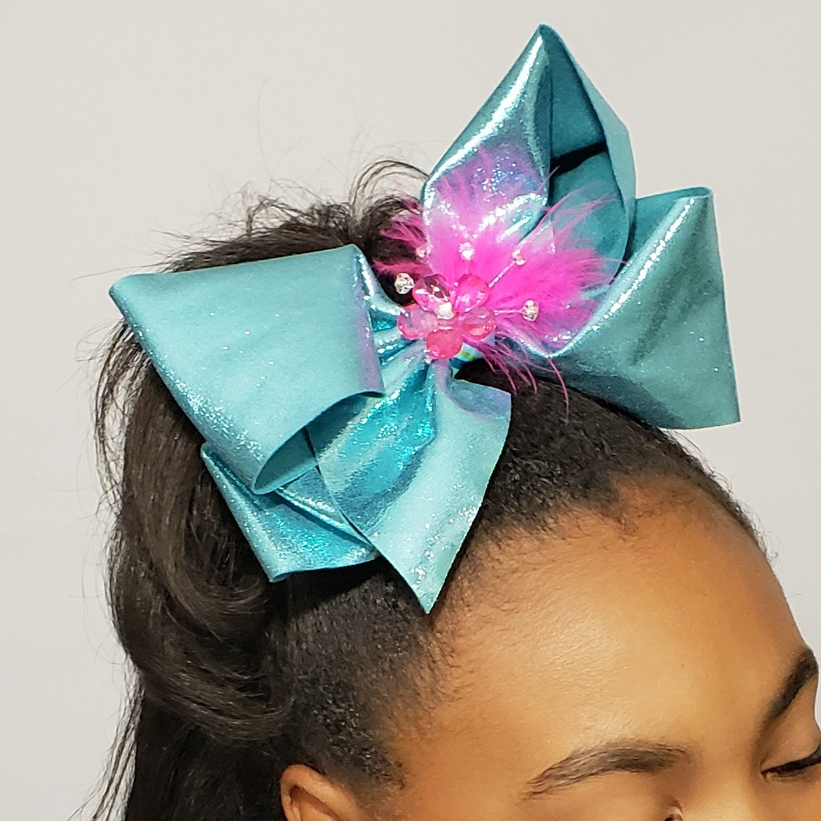 Zyilaya Glitzy Feathers & Flowers Bow in Turquoise & Fuchsia - Houzz of DVA Boutique