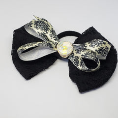 N-Zala Moonlight Stroll Black & Cream Lace Cameo Bow - Houzz of DVA Boutique