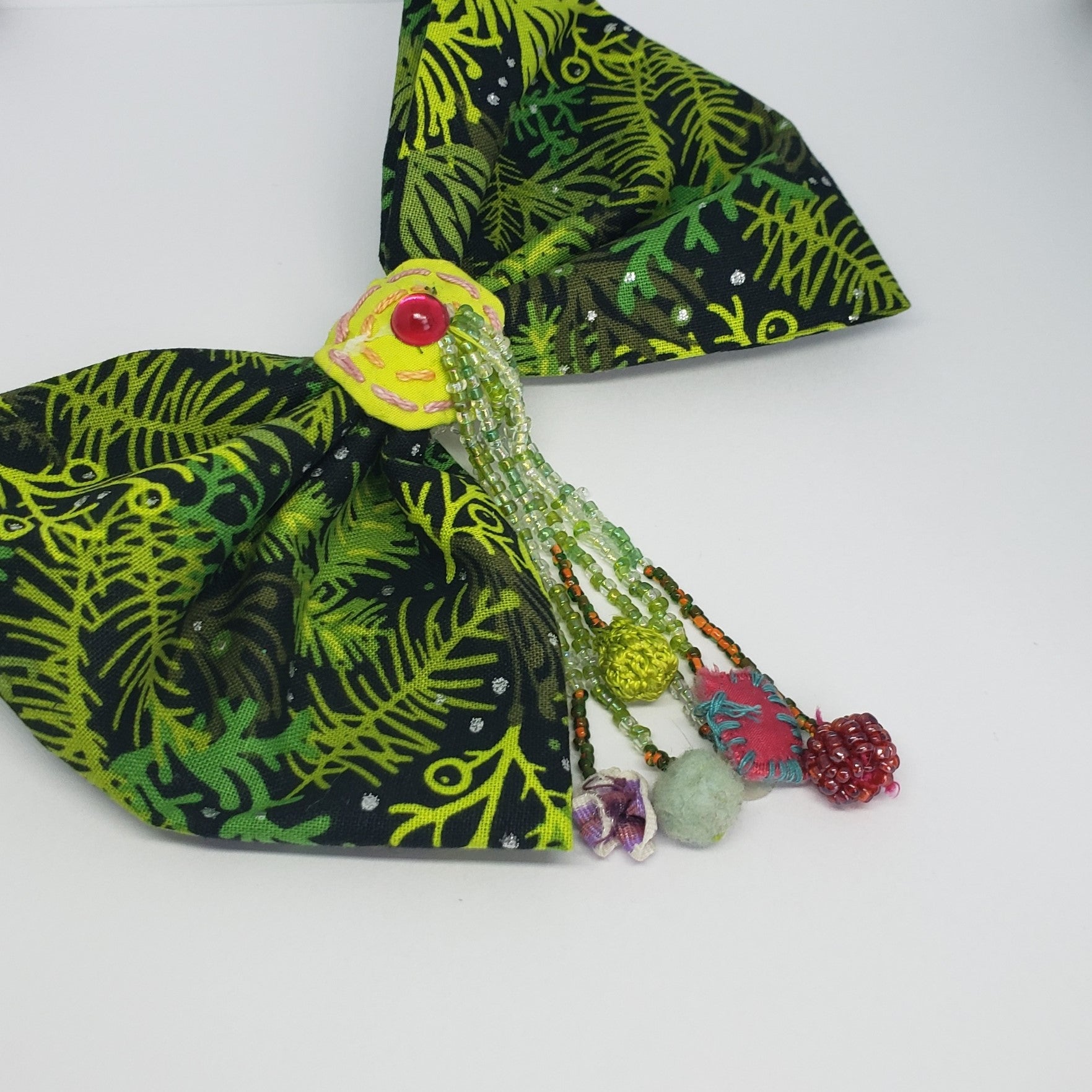 Kaelyn Holiday Ornaments Bow - Houzz of DVA Boutique
